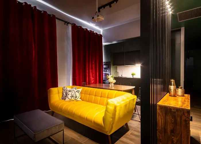 Blooper Cine House Apartment *