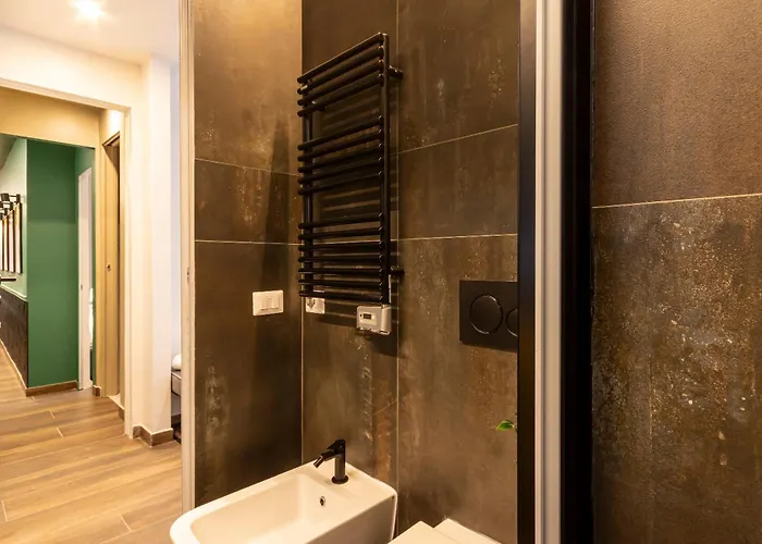 Blooper Cine House Apartment *